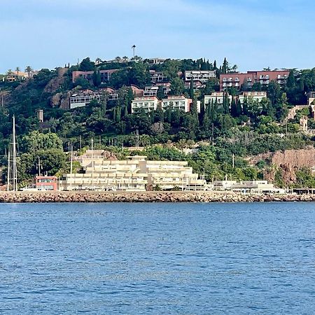 Riviera Beach Hotel ماندوليو لا نابول المظهر الخارجي الصورة