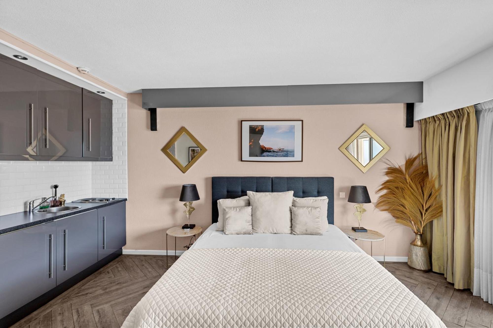 Riviera Beach Hotel ماندوليو لا نابول المظهر الخارجي الصورة