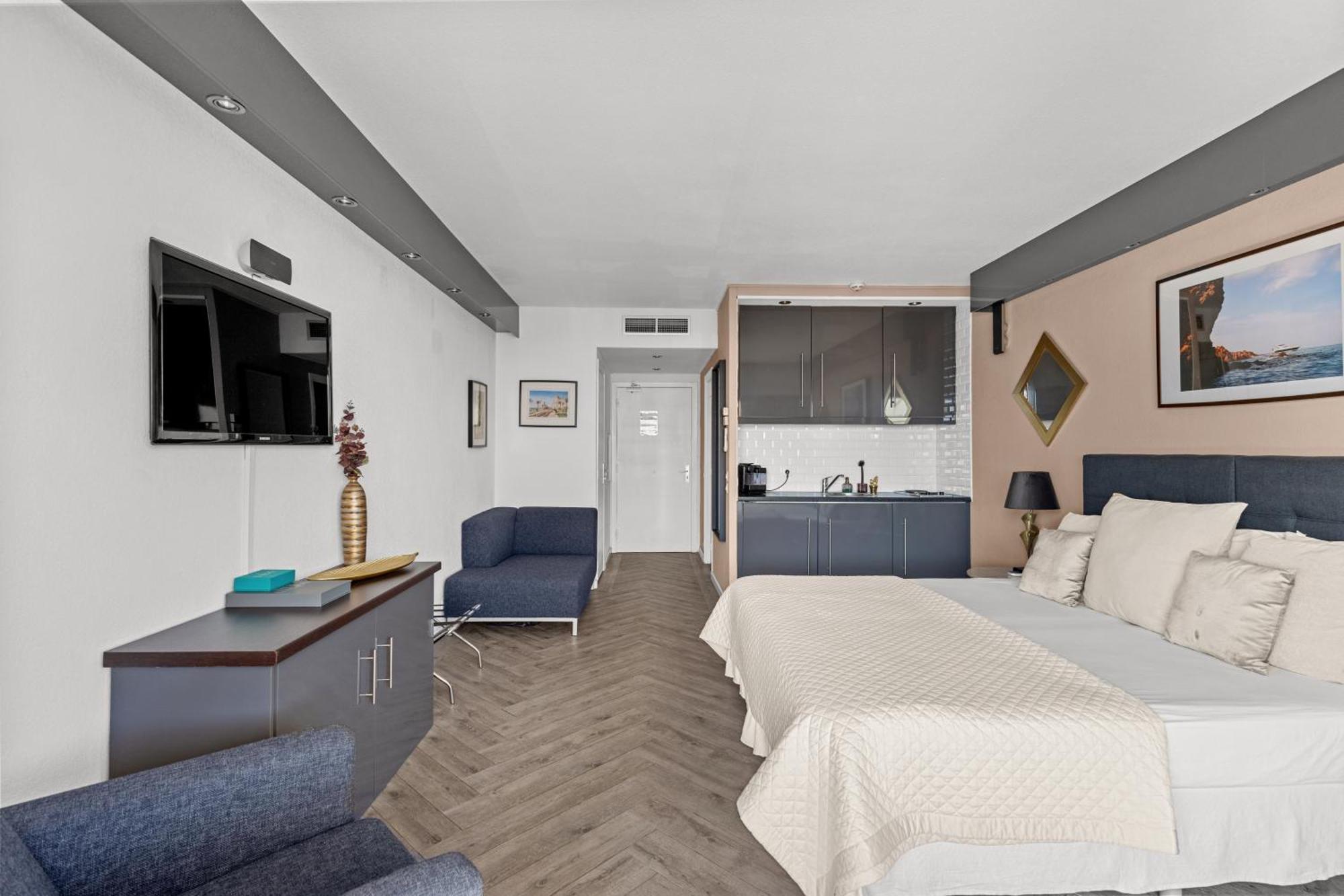 Riviera Beach Hotel ماندوليو لا نابول المظهر الخارجي الصورة