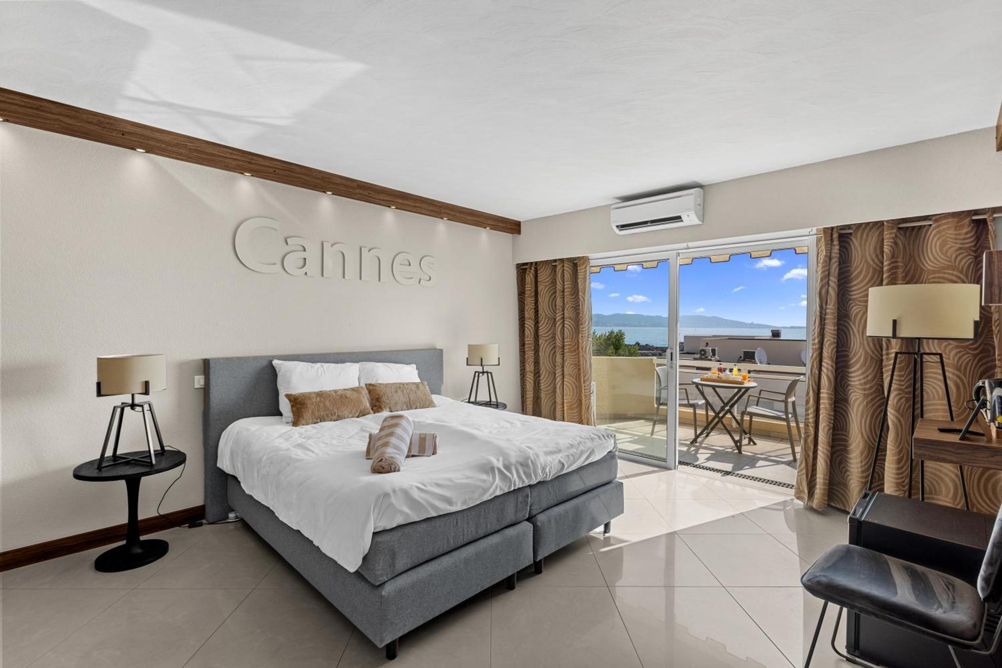 Riviera Beach Hotel ماندوليو لا نابول المظهر الخارجي الصورة